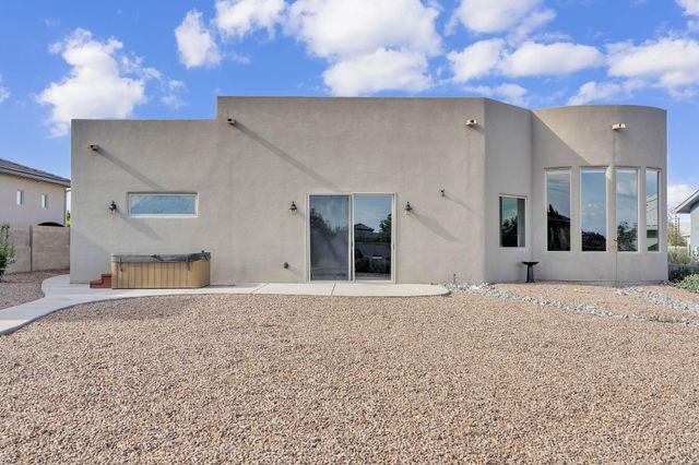 1704 20th Avenue SE, Rio Rancho, NM 87124