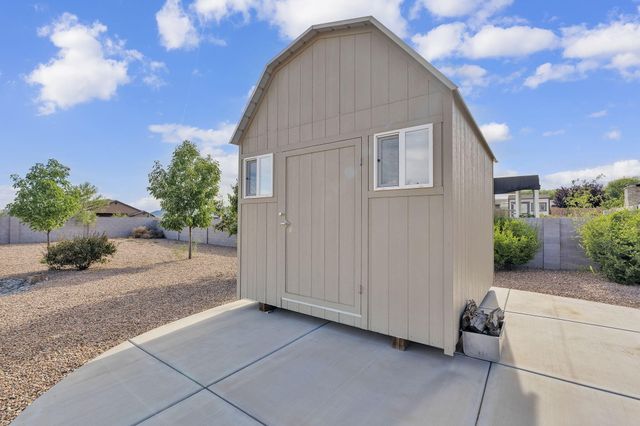 1704 20th Avenue SE, Rio Rancho, NM 87124