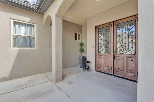 1704 20th Avenue SE, Rio Rancho, NM 87124