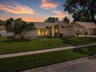 2110 LAINDALE PLACE, Valrico, FL 33596
