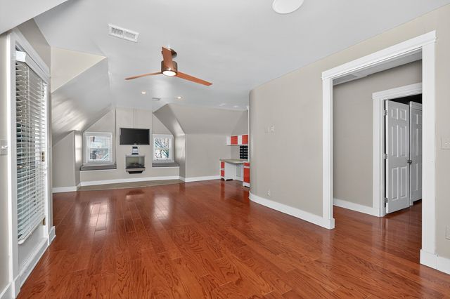 525 E 4th Street, Newport, KY 41071