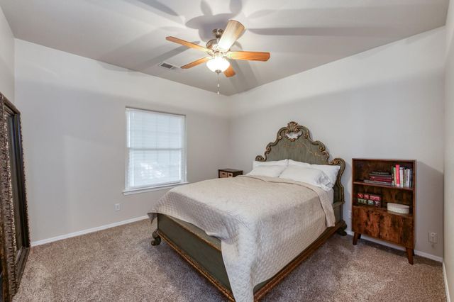 10477 S Henderson Road, Fresno, CA 93706