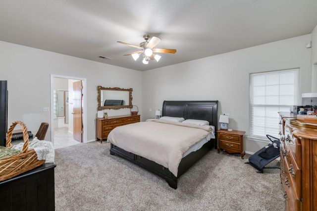 10477 S Henderson Road, Fresno, CA 93706