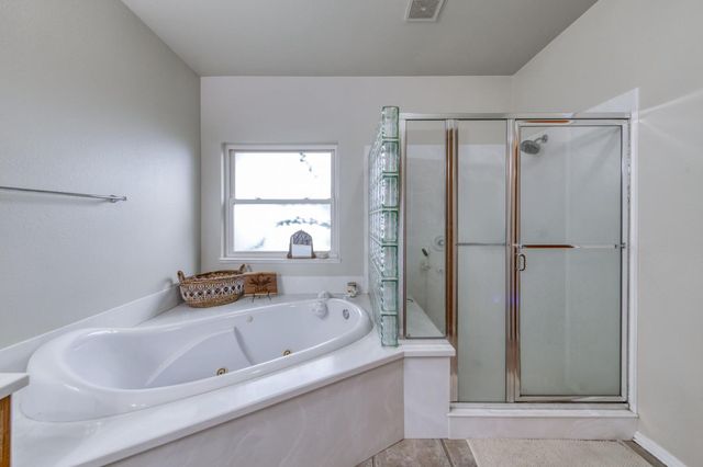 10477 S Henderson Road, Fresno, CA 93706