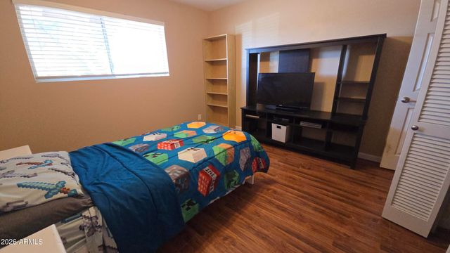 1746 E GREENWAY Street, Mesa, AZ 85203