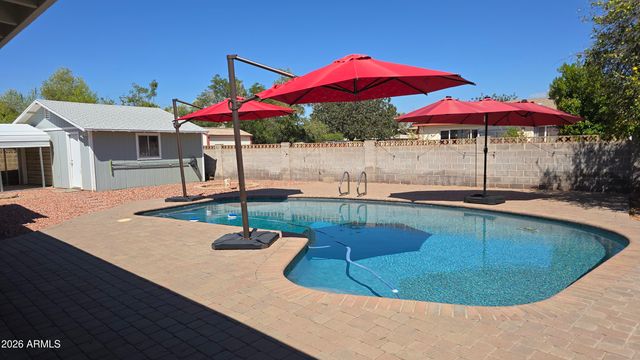 1746 E GREENWAY Street, Mesa, AZ 85203