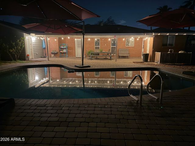 1746 E GREENWAY Street, Mesa, AZ 85203