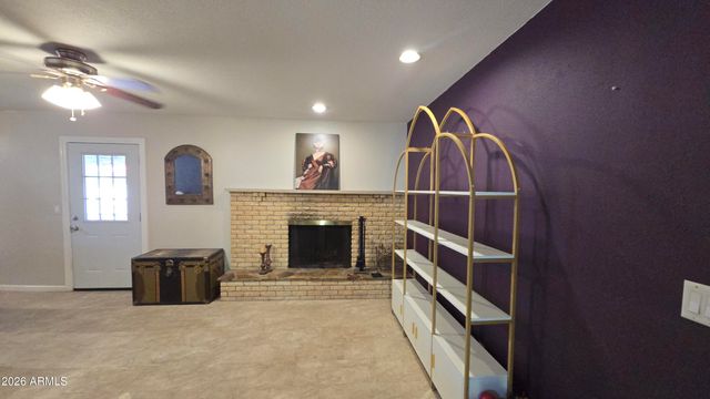 1746 E GREENWAY Street, Mesa, AZ 85203