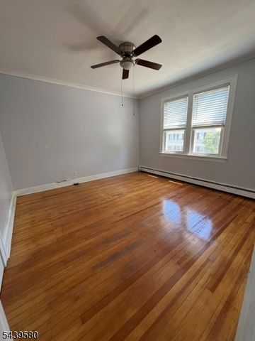 41 Outlook Ave, Hawthorne Boro, NJ 07506