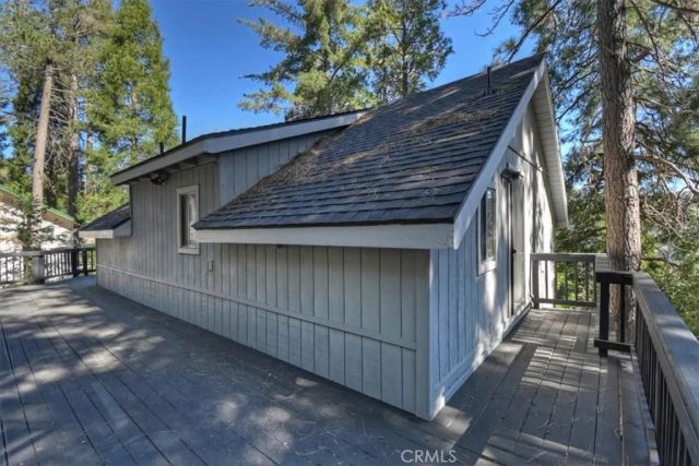 24607 Altdorf Drive, Crestline, CA 92325