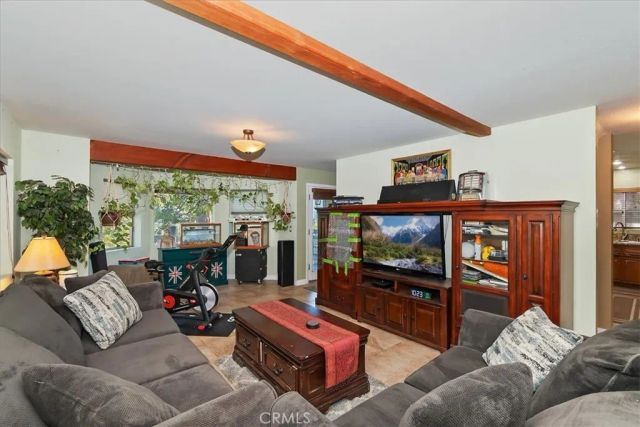 24607 Altdorf Drive, Crestline, CA 92325