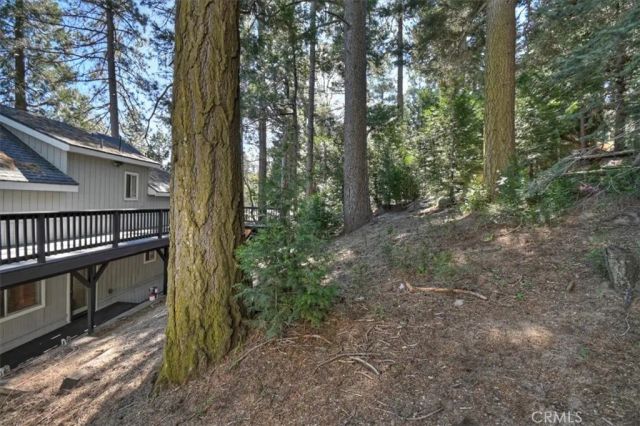 24607 Altdorf Drive, Crestline, CA 92325