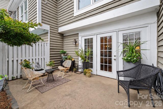 8205 Tradd Court, Charlotte, NC 28210