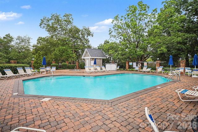 8205 Tradd Court, Charlotte, NC 28210