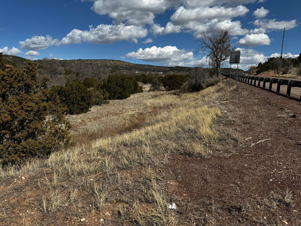 NM-333, Tijeras, NM 87059