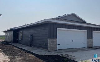 3500 S Heather Ave Avenue, Sioux Falls, SD 57106
