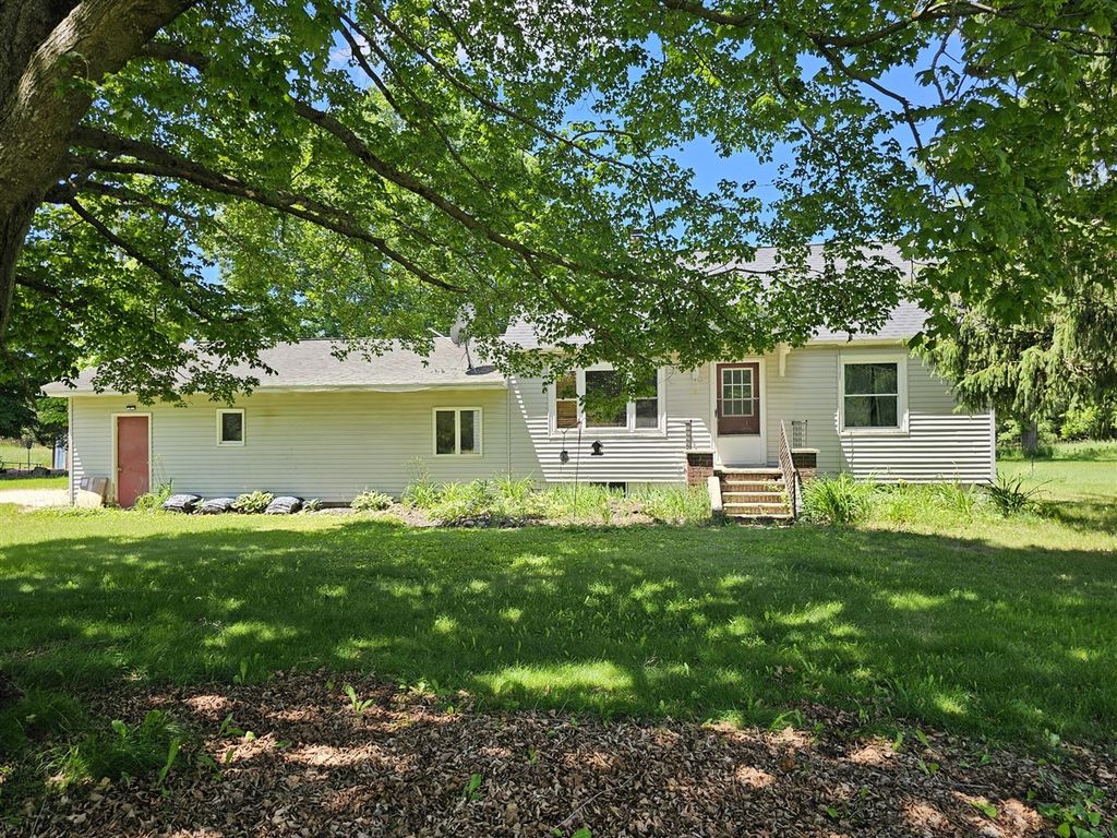 5443 S 148th Avenue, Hesperia, MI 49421