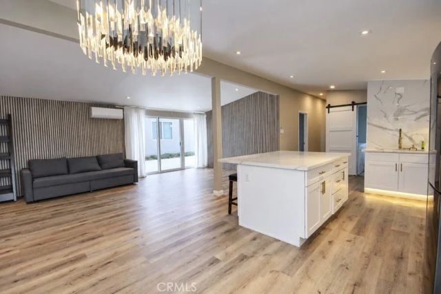 660 Beach Street, Costa Mesa, CA 92627