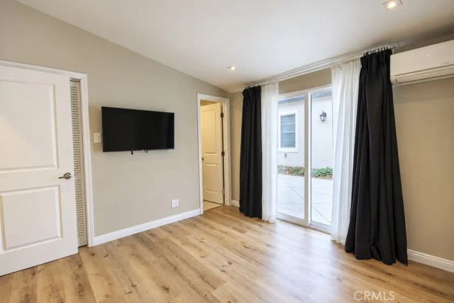660 Beach Street, Costa Mesa, CA 92627