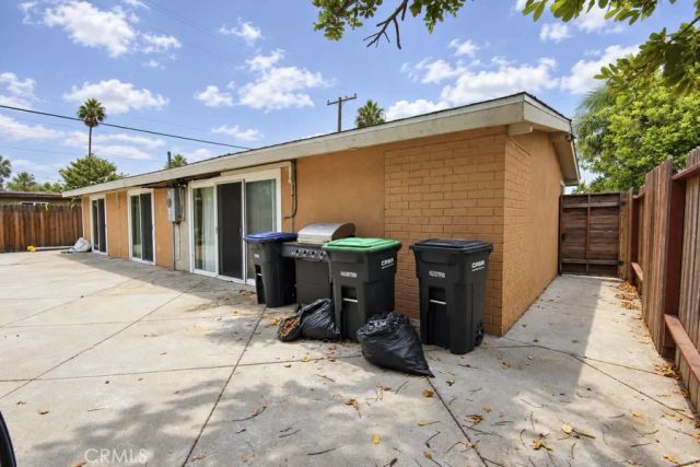 660 Beach Street, Costa Mesa, CA 92627