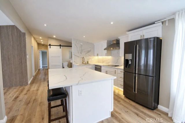 660 Beach Street, Costa Mesa, CA 92627
