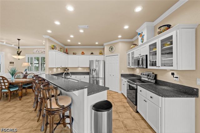 2315 Cherimoya LN, St James City, FL 33956