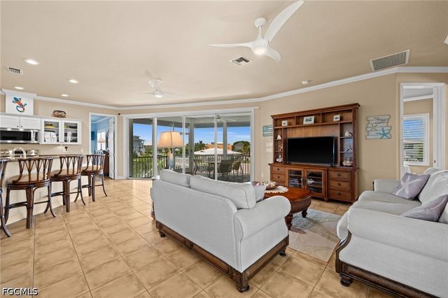 2315 Cherimoya LN, St James City, FL 33956