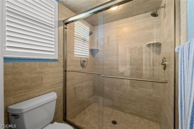 2315 Cherimoya LN, St James City, FL 33956