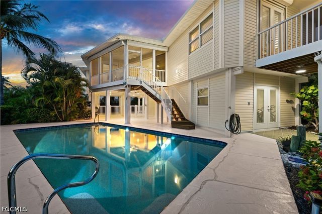 2315 Cherimoya LN, St James City, FL 33956