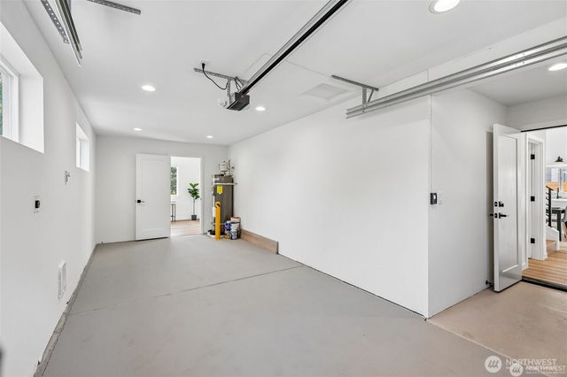 12038 N Park Avenue N, Seattle, WA 98133