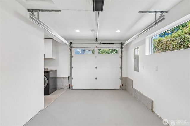 12038 N Park Avenue N, Seattle, WA 98133