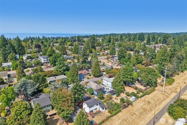 12038 N Park Avenue N, Seattle, WA 98133