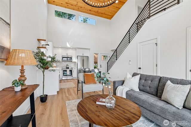 12038 N Park Avenue N, Seattle, WA 98133