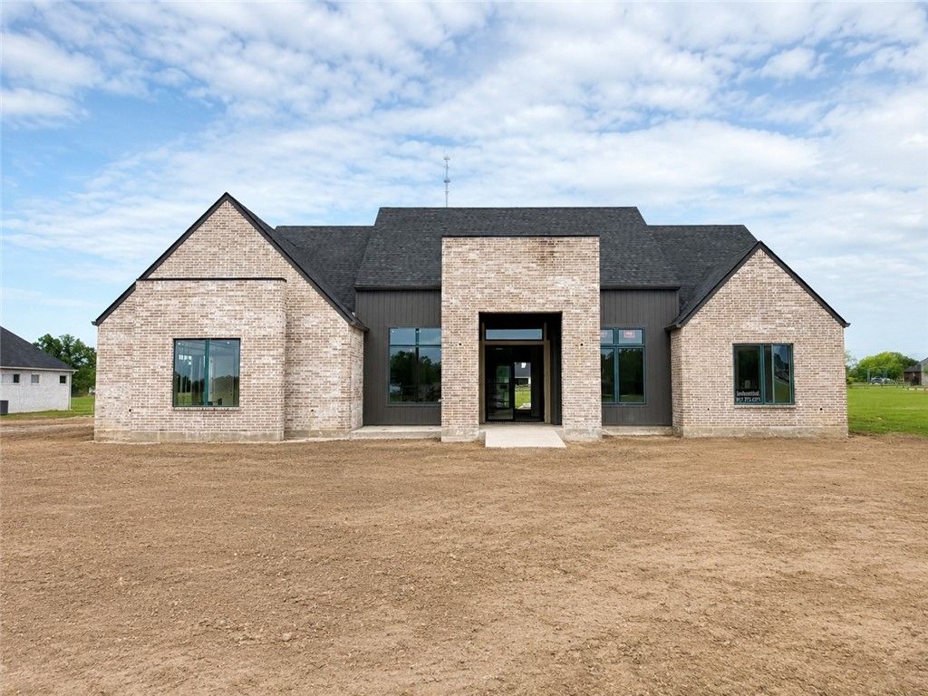 10354 Charlinda Lane, Bryan, TX 77808