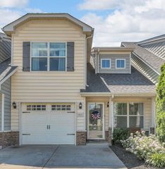 911 Keepsake Diamond Ln, Murfreesboro, TN 37128