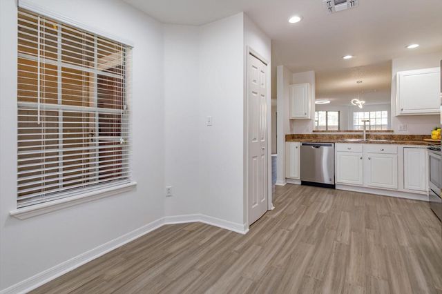 671 POST OAK CIRCLE 107, Altamonte Springs, FL 32701