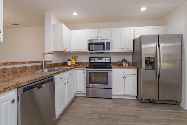 671 POST OAK CIRCLE 107, Altamonte Springs, FL 32701