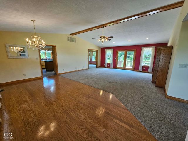 8709 W 1400 N, Elwood, IN 46036