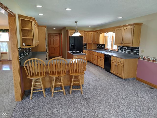 8709 W 1400 N, Elwood, IN 46036