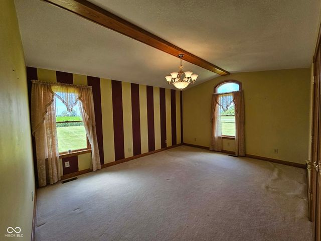 8709 W 1400 N, Elwood, IN 46036