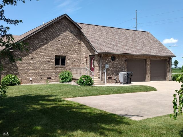 8709 W 1400 N, Elwood, IN 46036