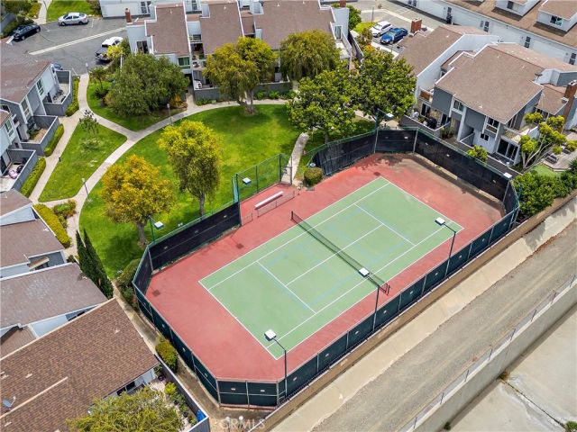 600 Lassen Ln, Costa Mesa, CA 92626