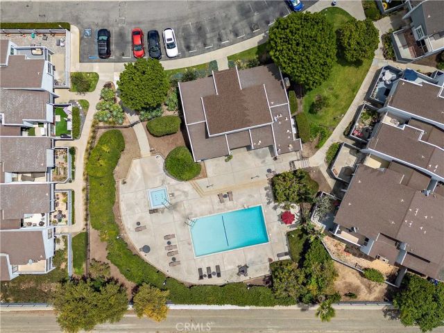 600 Lassen Ln, Costa Mesa, CA 92626