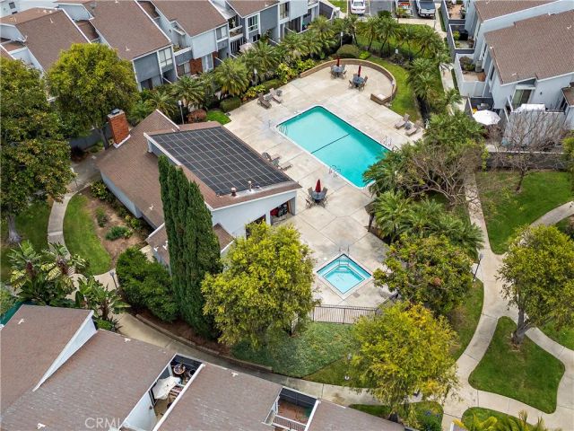 600 Lassen Ln, Costa Mesa, CA 92626