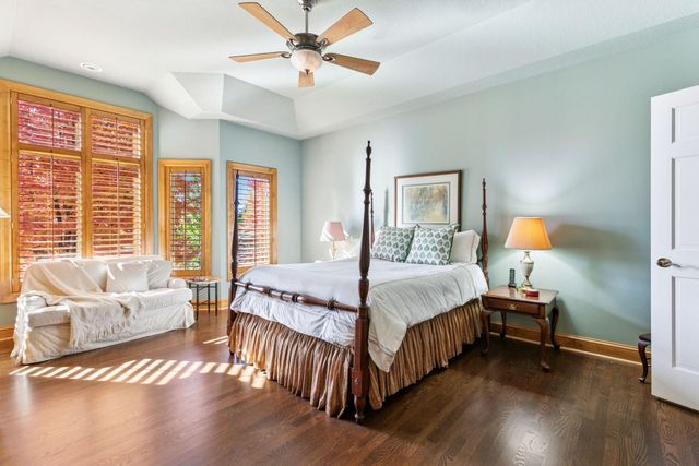 18709 Melrose Chase, Eden Prairie, MN 55347