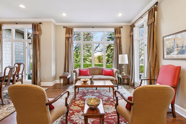 18709 Melrose Chase, Eden Prairie, MN 55347