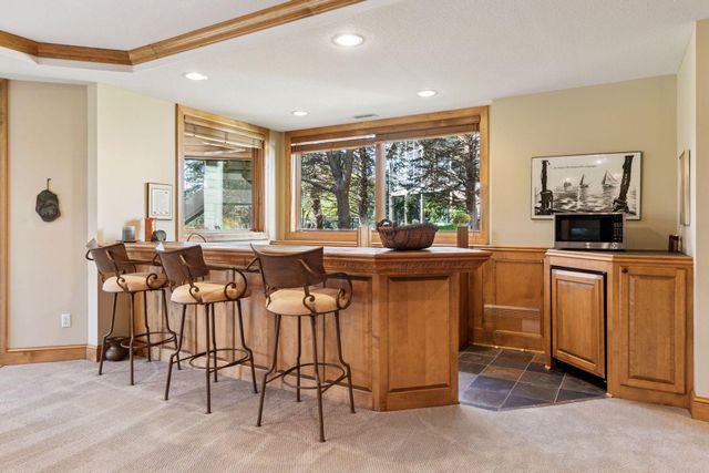 18709 Melrose Chase, Eden Prairie, MN 55347