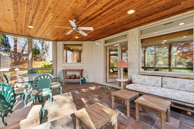 18709 Melrose Chase, Eden Prairie, MN 55347