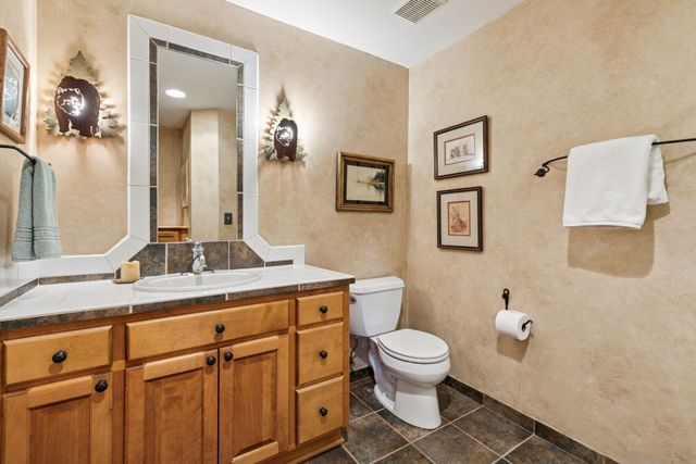 18709 Melrose Chase, Eden Prairie, MN 55347