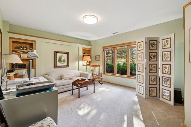 18709 Melrose Chase, Eden Prairie, MN 55347